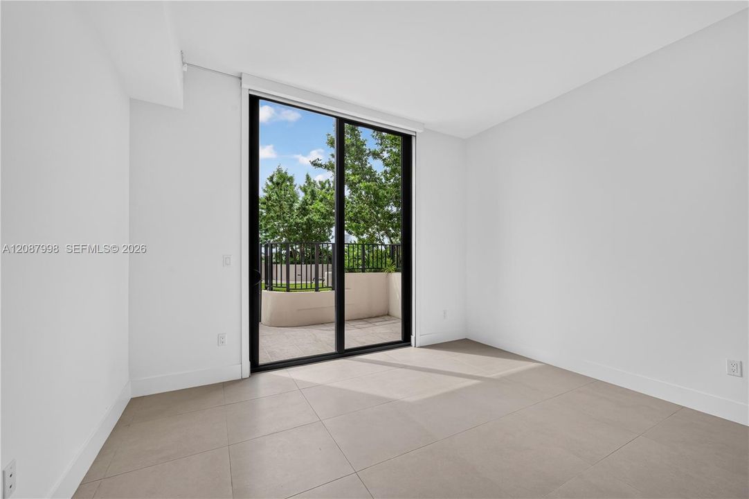 В аренду: $12,250 (2 спален, 2 ванн, 1474 Квадратных фут)