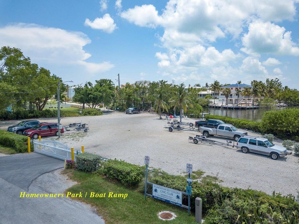 HOA Park 2