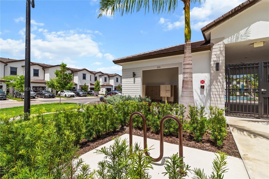 For Sale: $649,000 (3 beds, 2 baths, 1756 Square Feet)