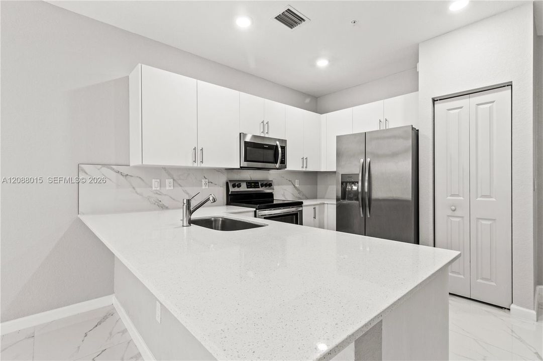 For Sale: $649,000 (3 beds, 2 baths, 1756 Square Feet)