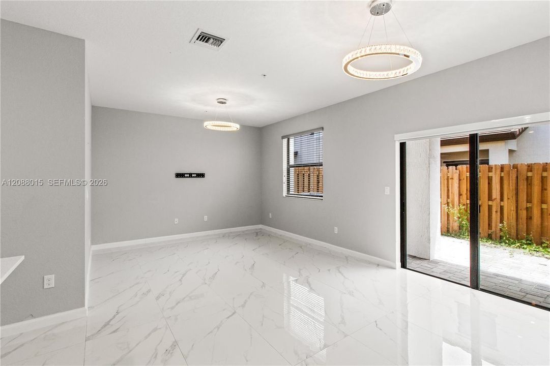For Sale: $649,000 (3 beds, 2 baths, 1756 Square Feet)