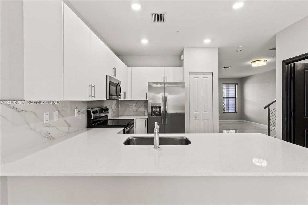 For Sale: $649,000 (3 beds, 2 baths, 1756 Square Feet)