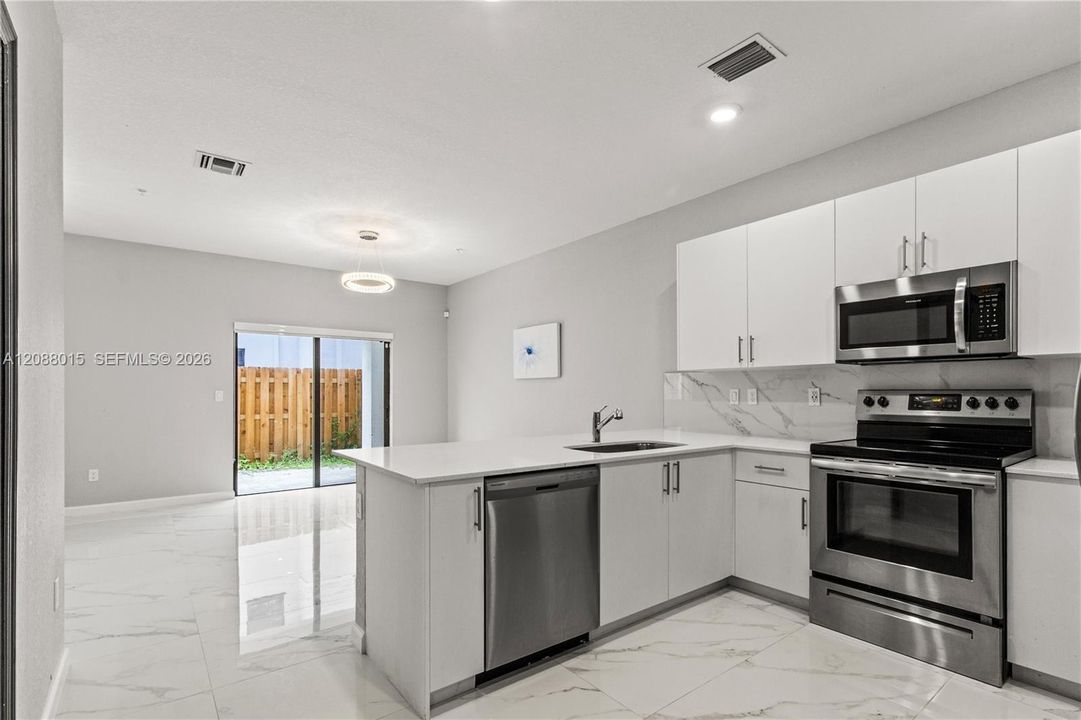 For Sale: $649,000 (3 beds, 2 baths, 1756 Square Feet)