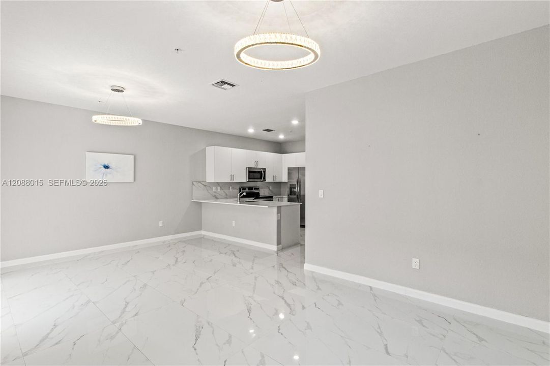 For Sale: $649,000 (3 beds, 2 baths, 1756 Square Feet)