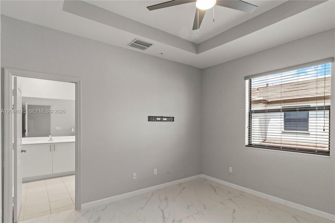 For Sale: $649,000 (3 beds, 2 baths, 1756 Square Feet)
