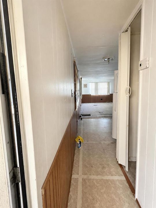 07_Hallway