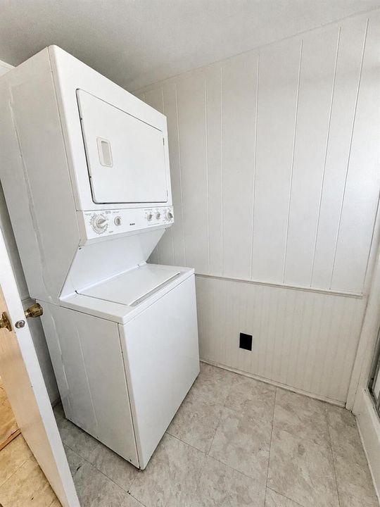 10_Laundry