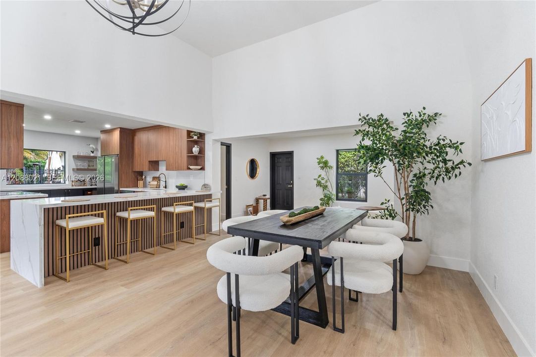 На продажу: $649,000 (3 спален, 2 ванн, 1803 Квадратных фут)