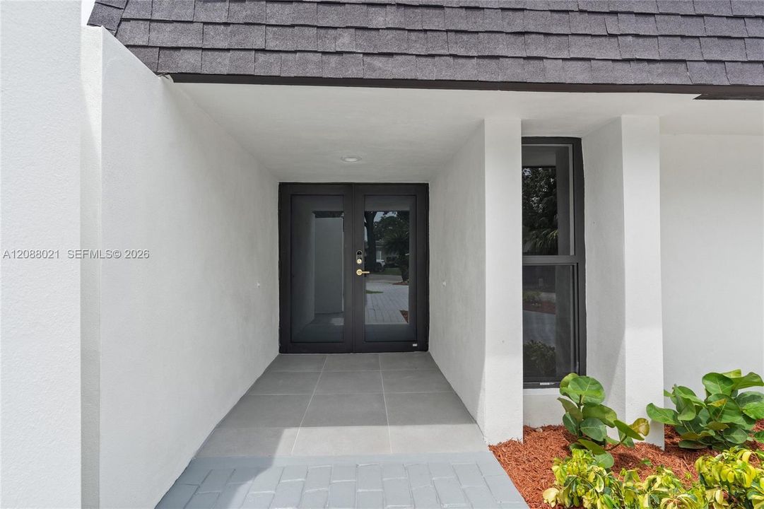 На продажу: $649,000 (3 спален, 2 ванн, 1803 Квадратных фут)