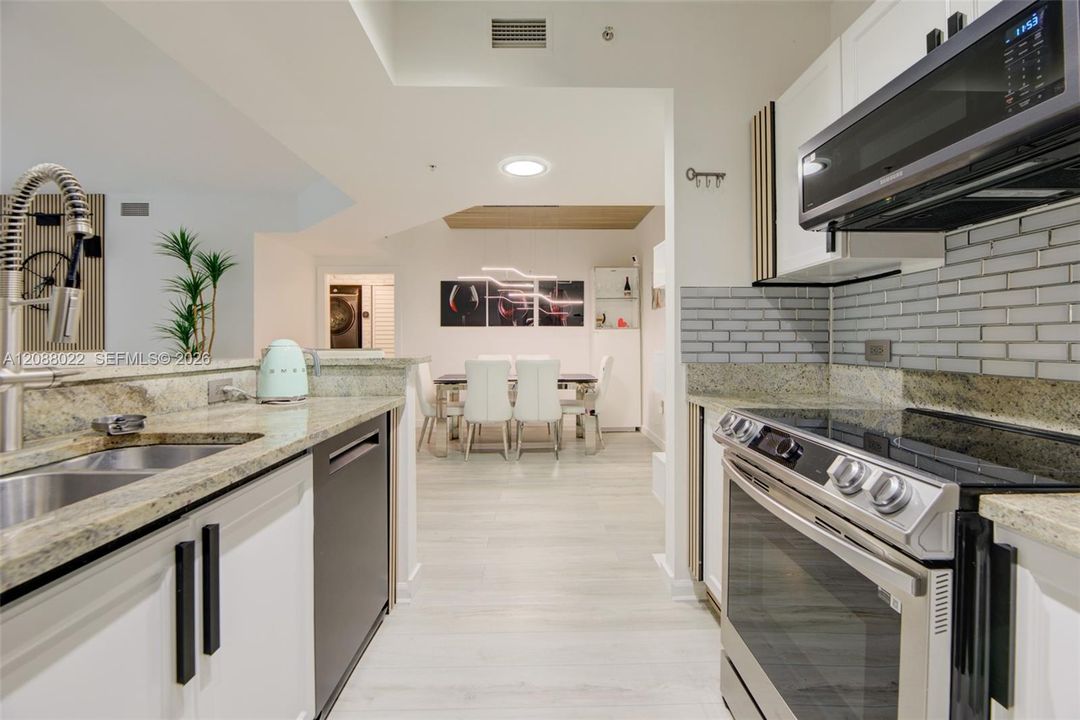 En Venta: $419,999 (2 camas, 2 baños, 1068 Pies cuadrados)