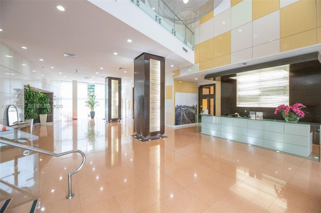En Venta: $419,999 (2 camas, 2 baños, 1068 Pies cuadrados)