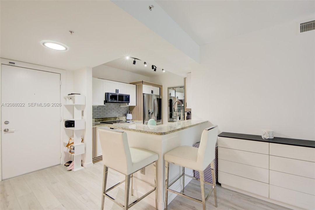 En Venta: $419,999 (2 camas, 2 baños, 1068 Pies cuadrados)