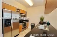 В аренду: $2,700 (1 спален, 1 ванн, 821 Квадратных фут)