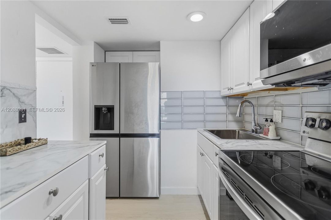 En Venta: $274,900 (1 camas, 1 baños, 710 Pies cuadrados)