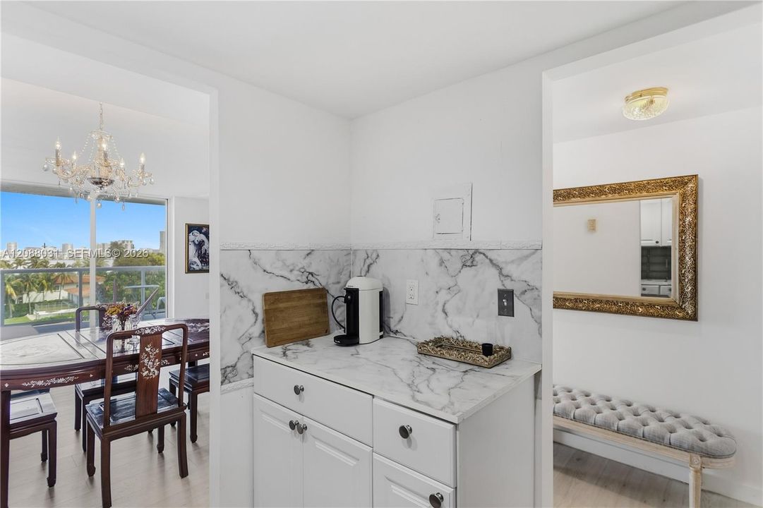En Venta: $274,900 (1 camas, 1 baños, 710 Pies cuadrados)