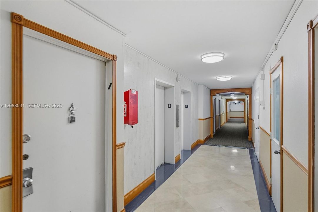 En Venta: $274,900 (1 camas, 1 baños, 710 Pies cuadrados)