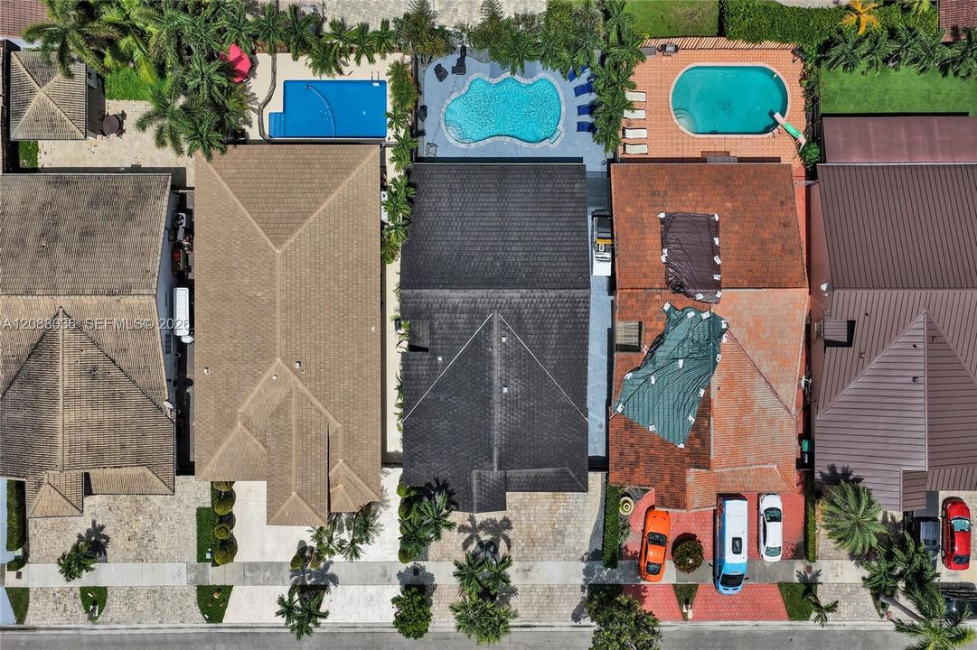 For Sale: $775,000 (4 beds, 2 baths, 1943 Square Feet)