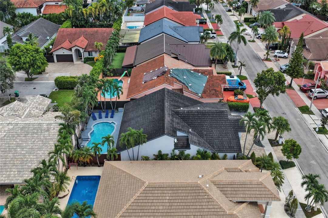 For Sale: $775,000 (4 beds, 2 baths, 1943 Square Feet)