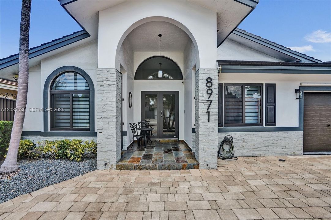 For Sale: $775,000 (4 beds, 2 baths, 1943 Square Feet)