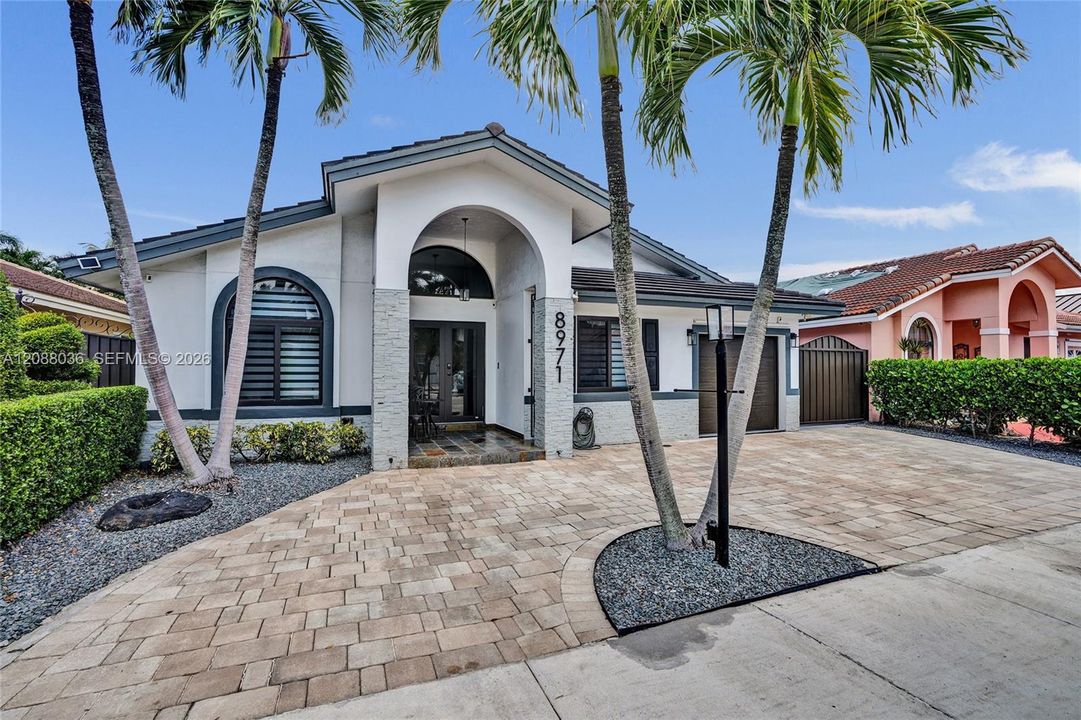 For Sale: $775,000 (4 beds, 2 baths, 1943 Square Feet)