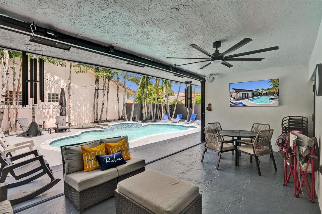 For Sale: $775,000 (4 beds, 2 baths, 1943 Square Feet)