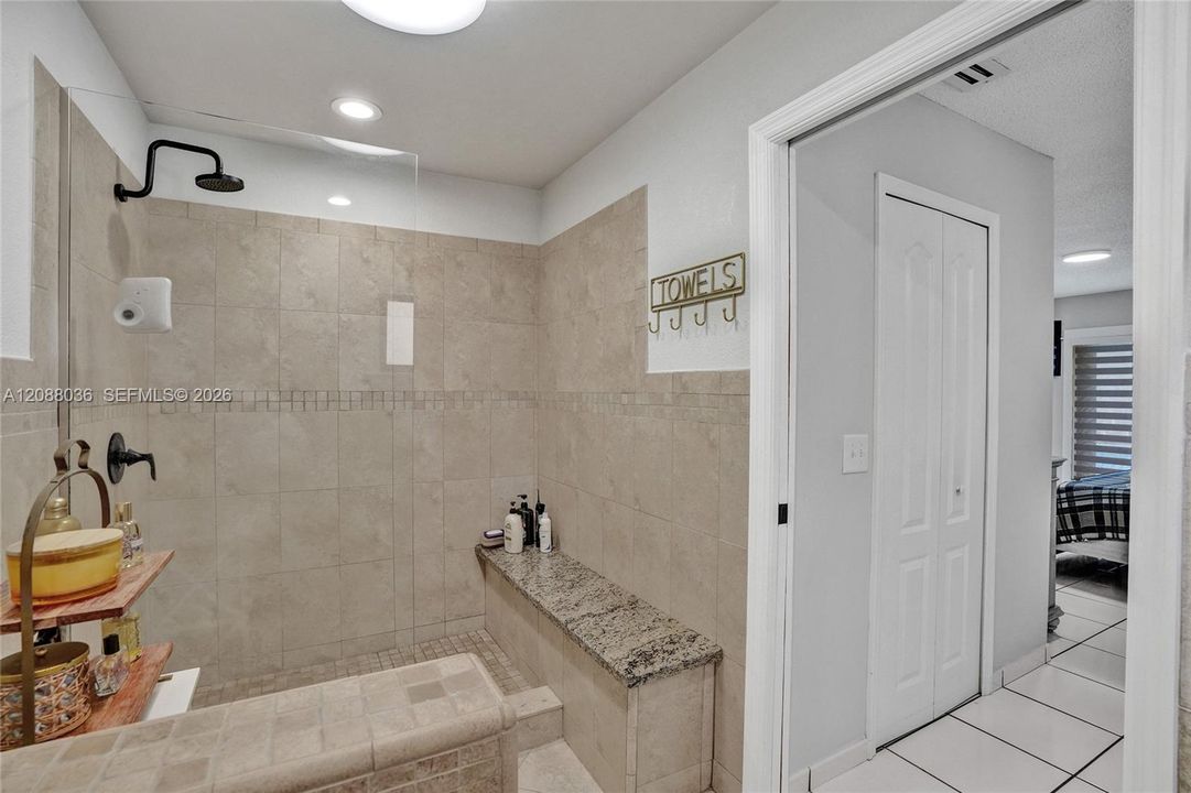 For Sale: $775,000 (4 beds, 2 baths, 1943 Square Feet)