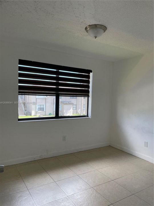 For Rent: $2,300 (2 beds, 2 baths, 750 Square Feet)