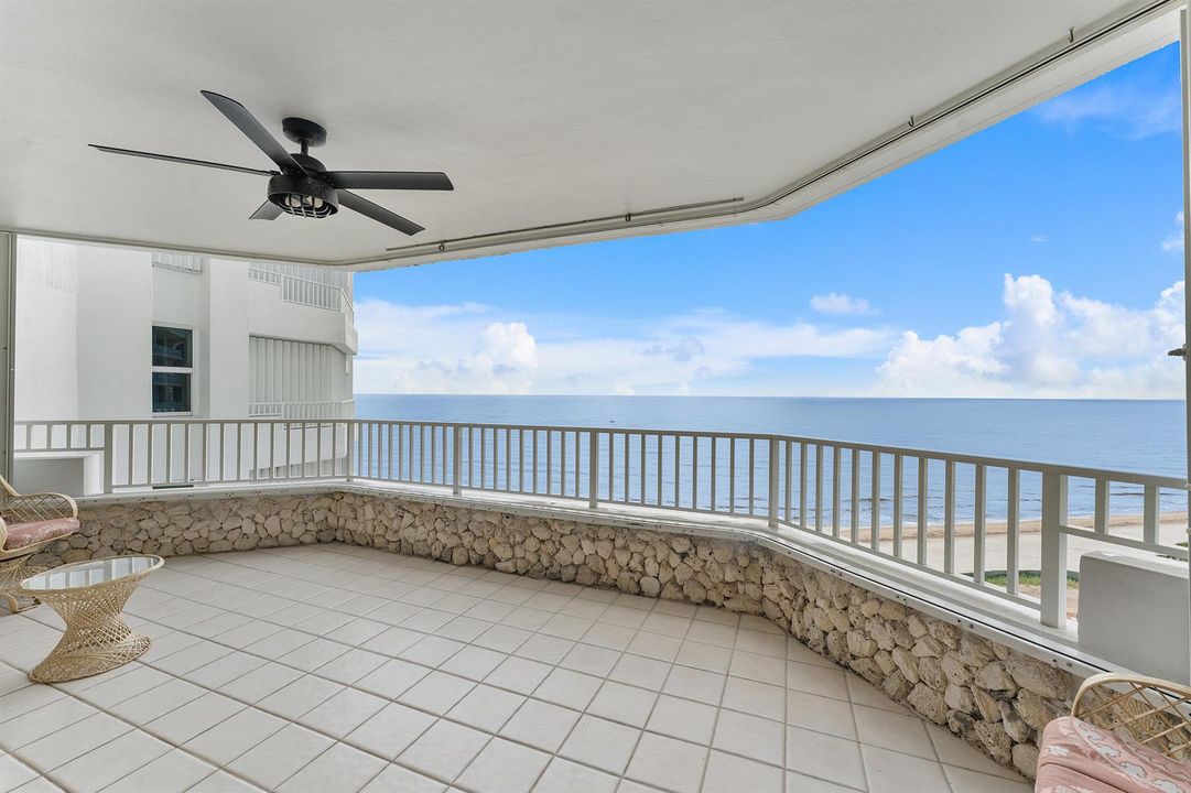 Spacious Patio