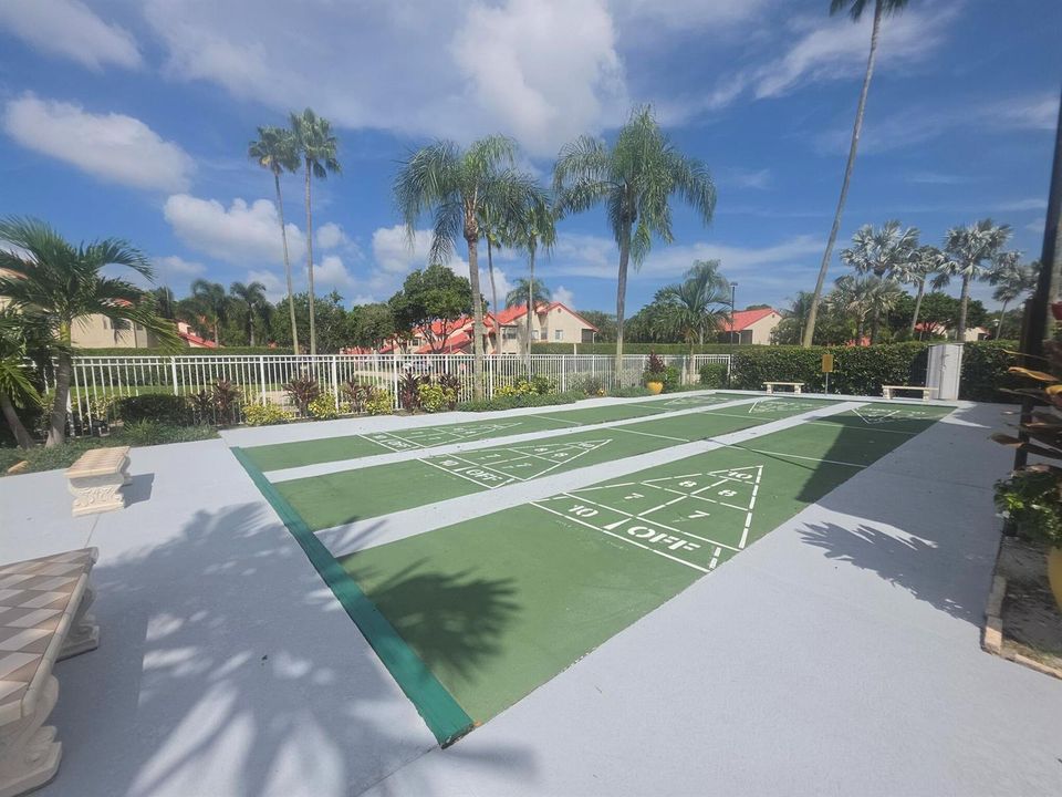 COMMUNITY AMENITIES