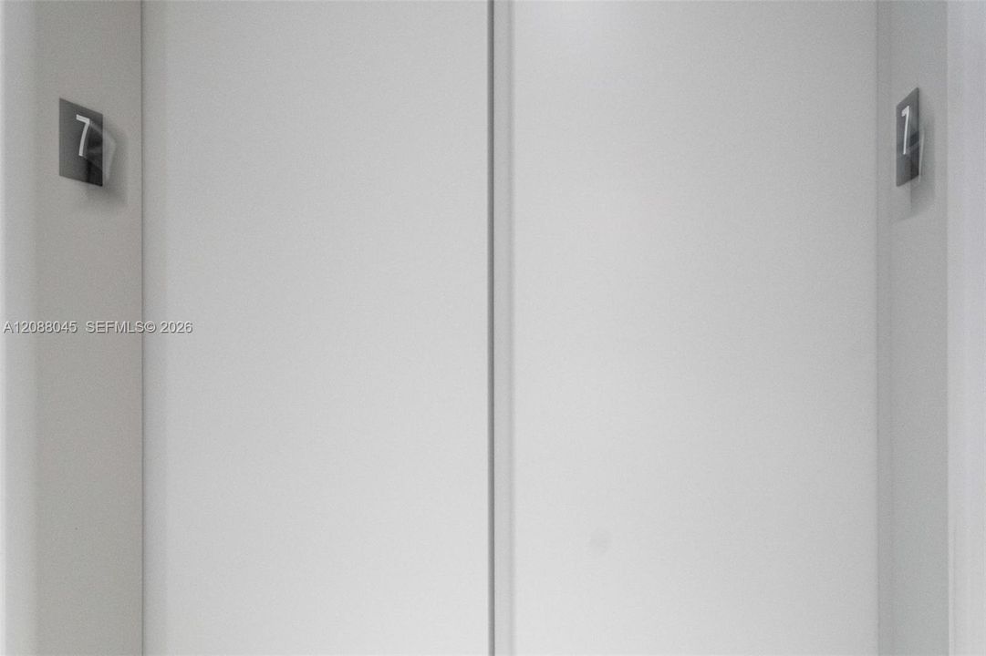 На продажу: $579,000 (1 спален, 1 ванн, 696 Квадратных фут)