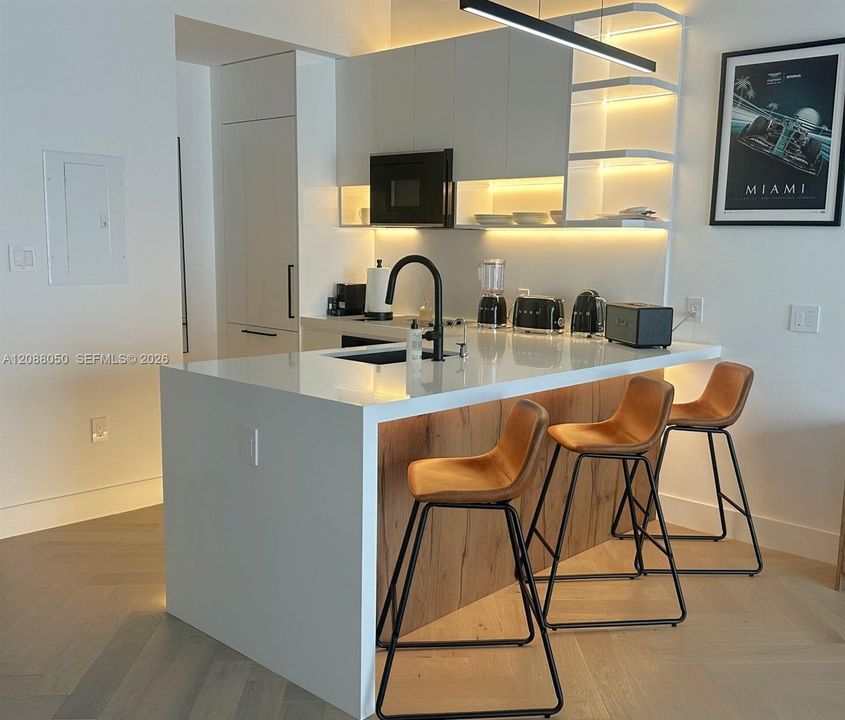 High End Finishes with Island Seating