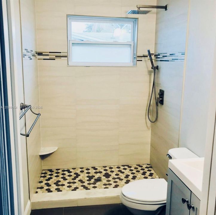 En Venta: $361,000 (3 camas, 2 baños, 1939 Pies cuadrados)