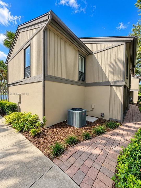For Rent: $2,600 (4 beds, 3 baths, 2262 Square Feet)