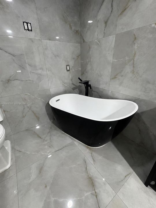 For Rent: $2,600 (4 beds, 3 baths, 2262 Square Feet)