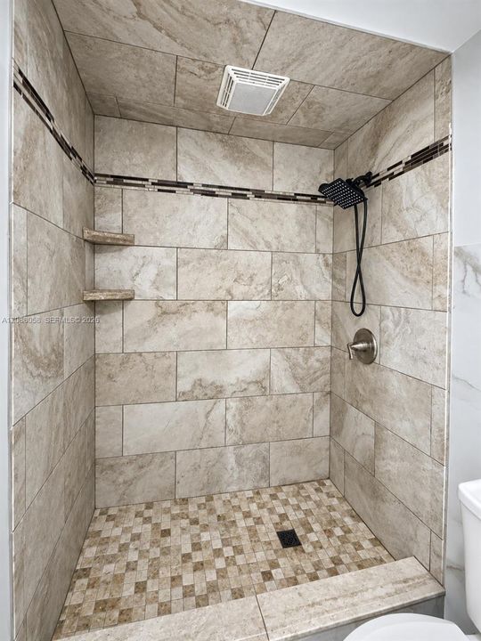 For Rent: $2,600 (4 beds, 3 baths, 2262 Square Feet)