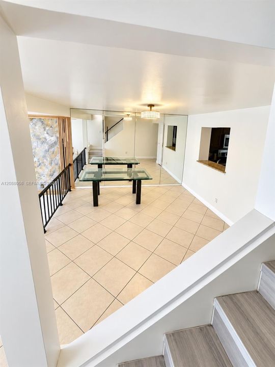 For Rent: $2,600 (4 beds, 3 baths, 2262 Square Feet)