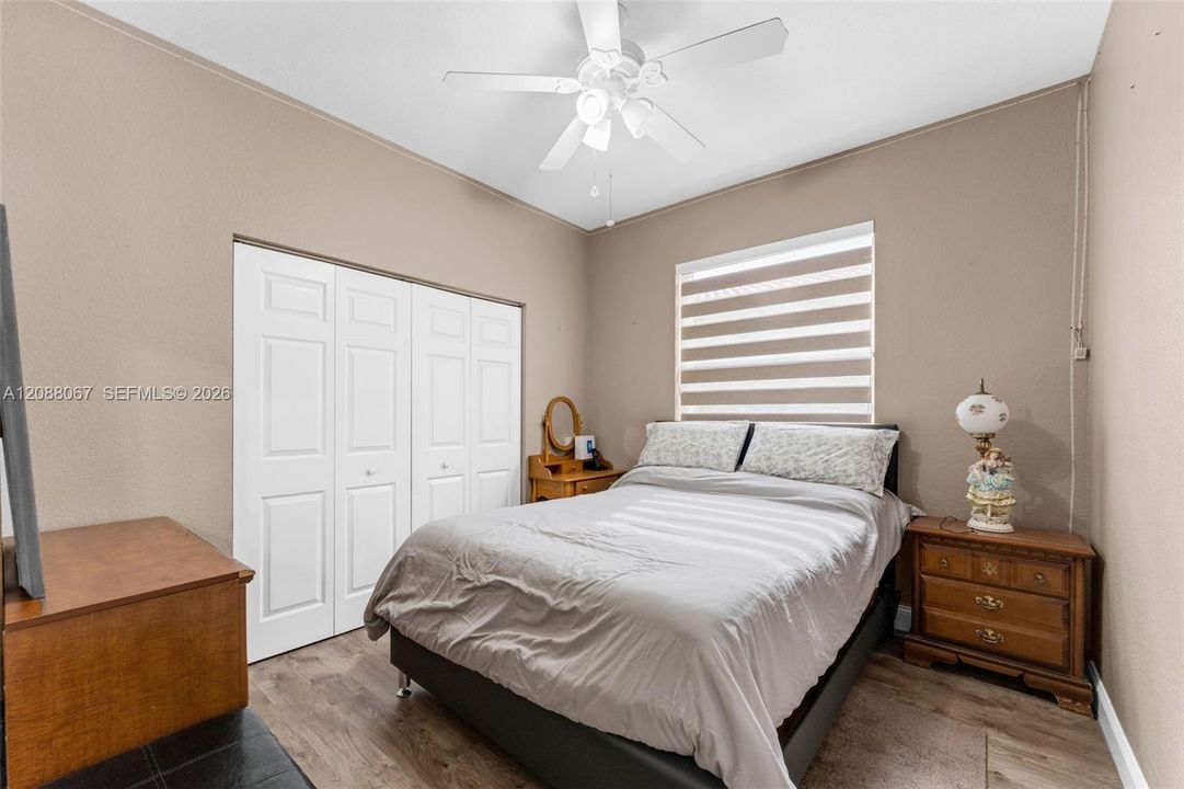 For Sale: $525,000 (4 beds, 2 baths, 1953 Square Feet)