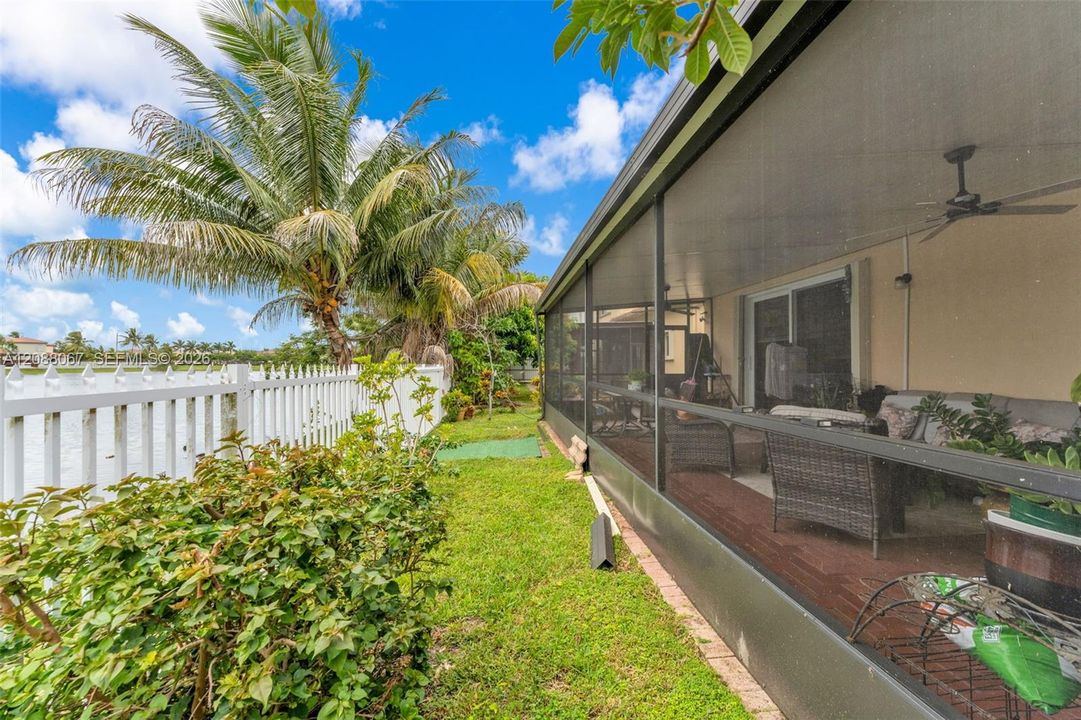For Sale: $525,000 (4 beds, 2 baths, 1953 Square Feet)