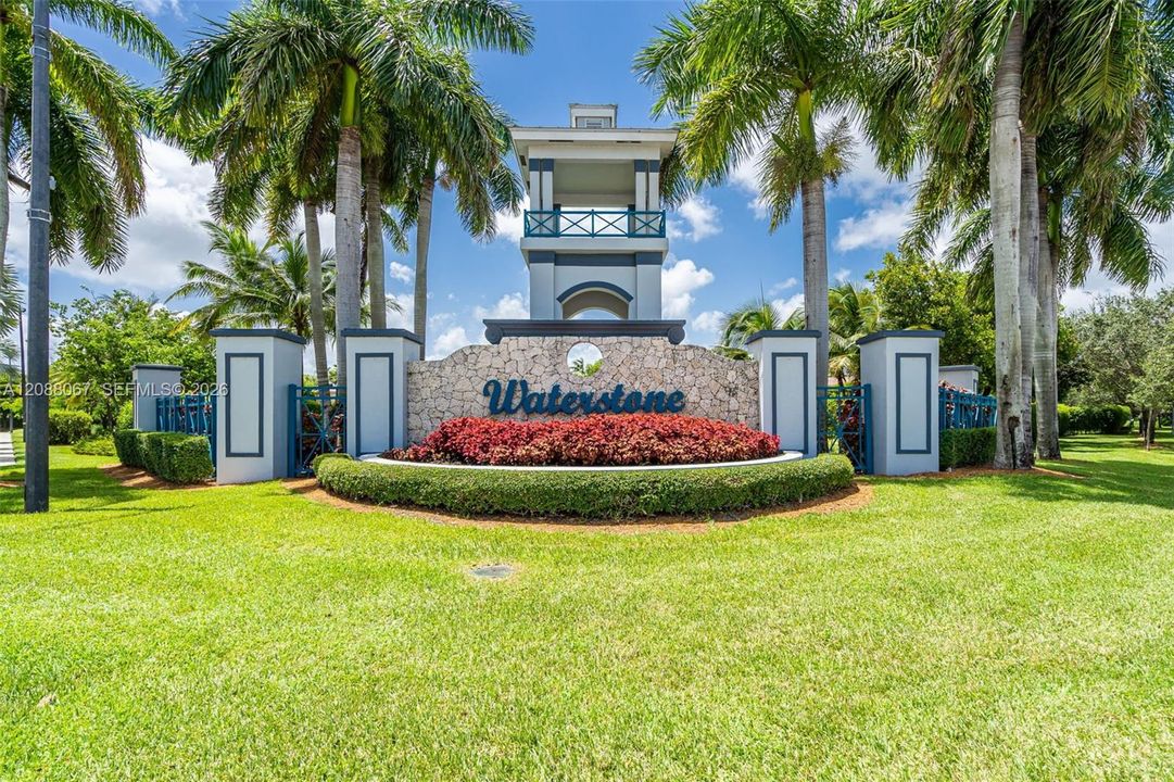 For Sale: $525,000 (4 beds, 2 baths, 1953 Square Feet)