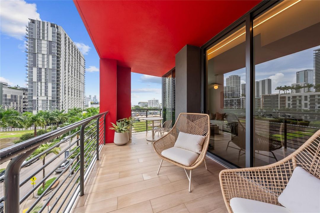 В аренду: $6,900 (2 спален, 2 ванн, 963 Квадратных фут)