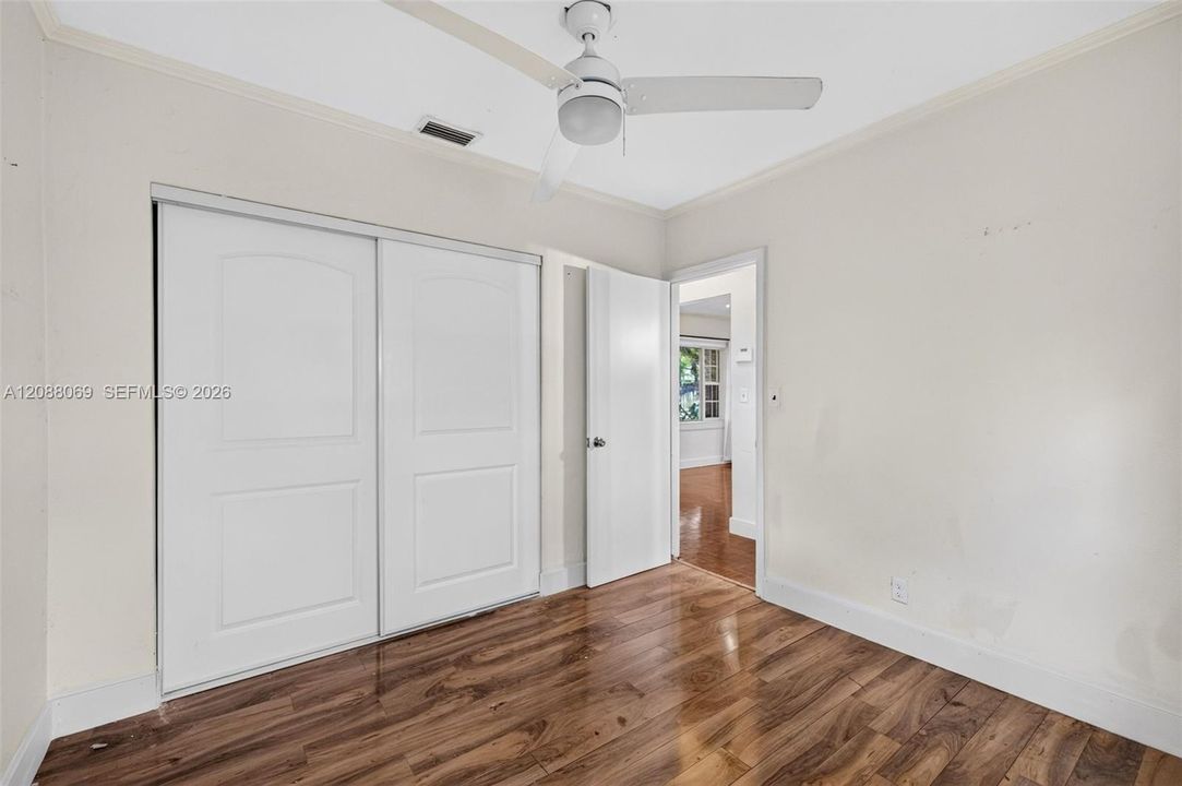 For Rent: $3,200 (2 beds, 1 baths, 1389 Square Feet)