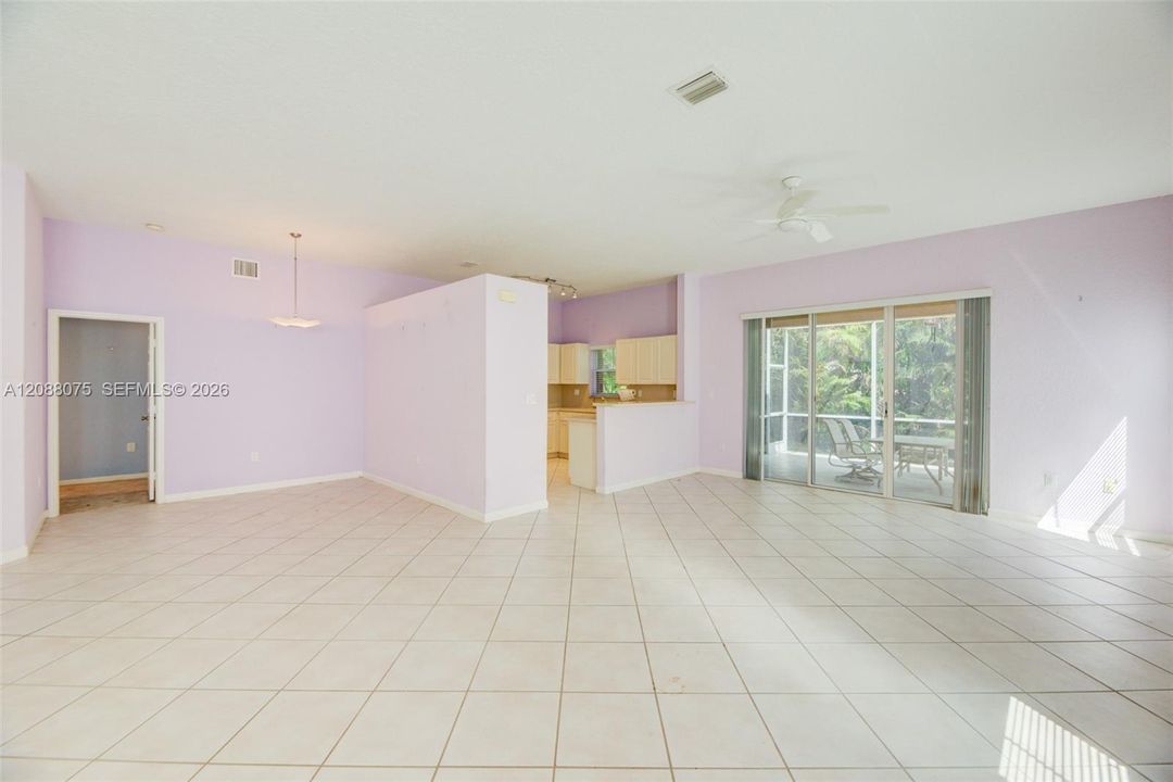 En Venta: $535,000 (3 camas, 2 baños, 1815 Pies cuadrados)