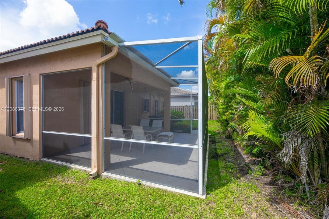 En Venta: $535,000 (3 camas, 2 baños, 1815 Pies cuadrados)