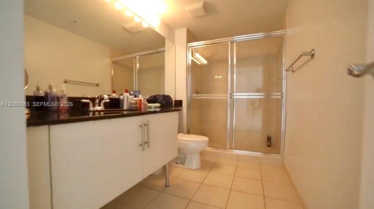 For Rent: $3,700 (2 beds, 2 baths, 1117 Square Feet)