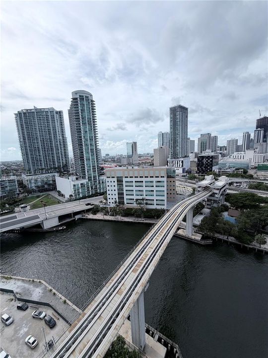 For Rent: $3,700 (2 beds, 2 baths, 1117 Square Feet)