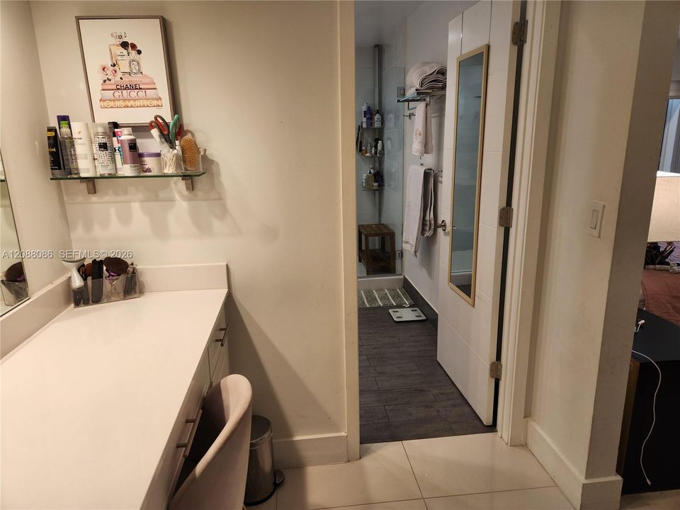 For Sale: $650,000 (3 beds, 2 baths, 1674 Square Feet)