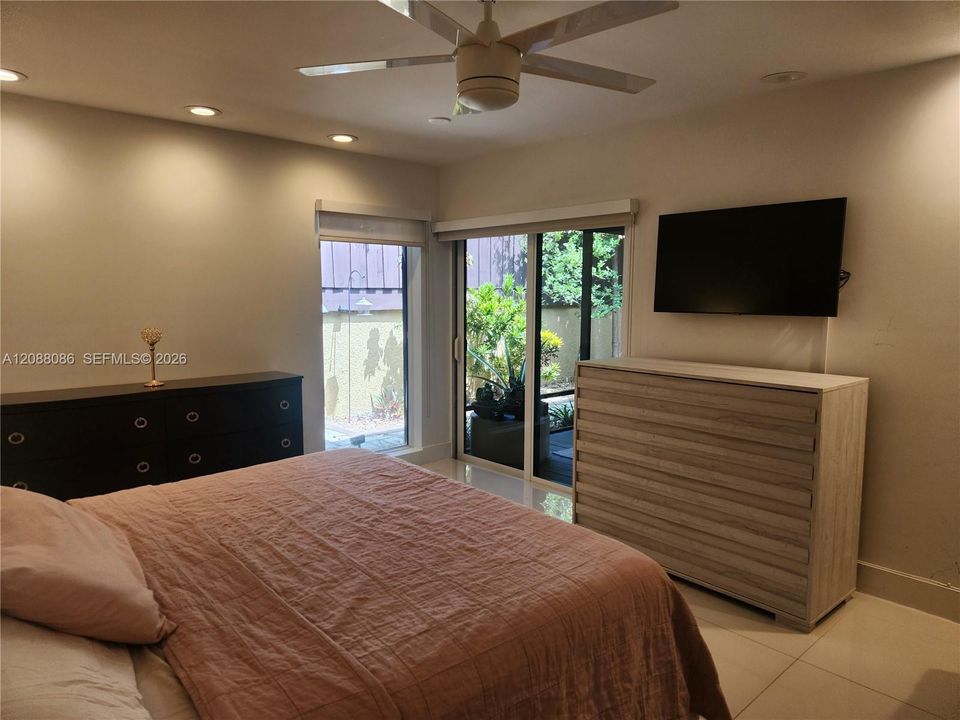 For Sale: $650,000 (3 beds, 2 baths, 1674 Square Feet)