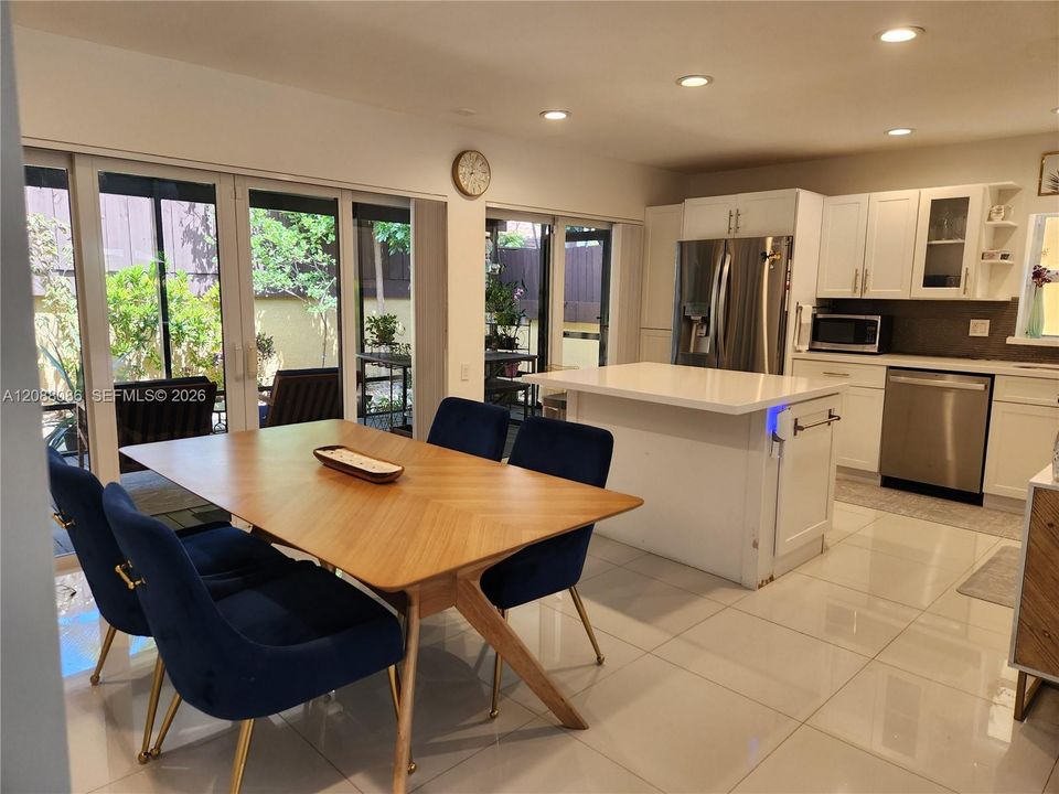 For Sale: $650,000 (3 beds, 2 baths, 1674 Square Feet)