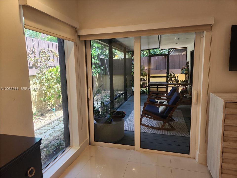 For Sale: $650,000 (3 beds, 2 baths, 1674 Square Feet)