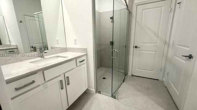 出租: $3,300 (3 贝兹, 2 浴室, 1952 平方英尺)